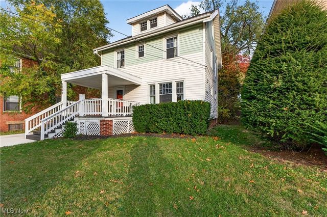 2263 Warren Road, Lakewood, OH 44107