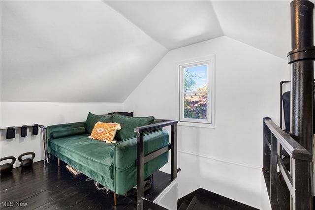 2263 Warren Road, Lakewood, OH 44107