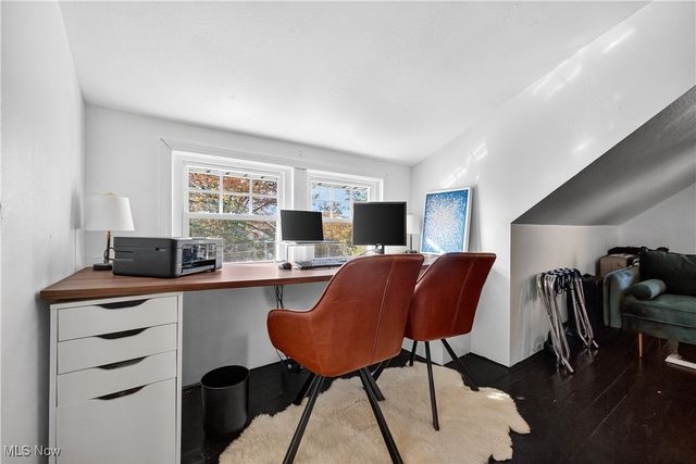 2263 Warren Road, Lakewood, OH 44107