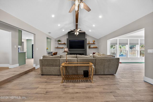 4021 FIELD BROOK Lane, Jacksonville, FL 32223