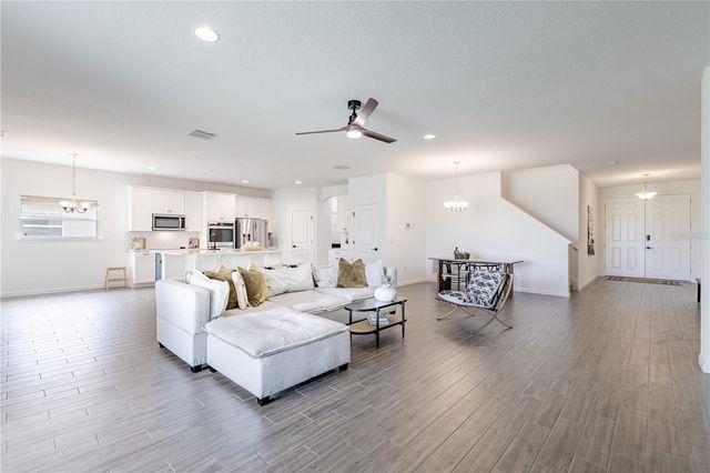 533 AVILA PLACE, Howey In The Hills, FL 34737