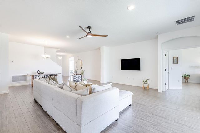 533 AVILA PLACE, Howey In The Hills, FL 34737