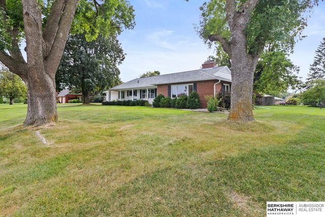1802 S 76th Avenue, Omaha, NE 68124