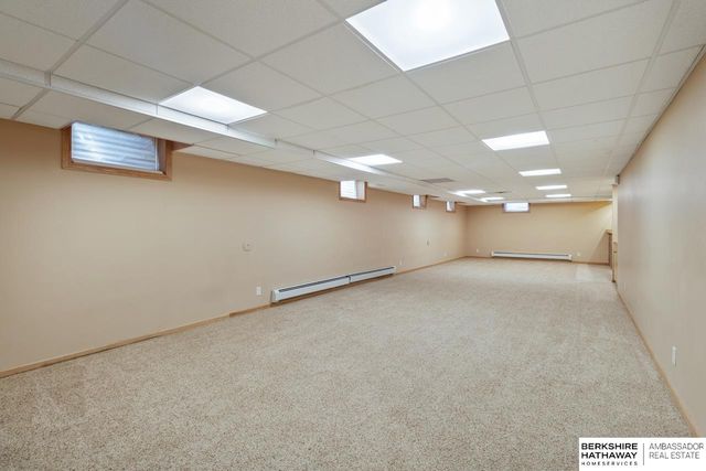 1802 S 76th Avenue, Omaha, NE 68124