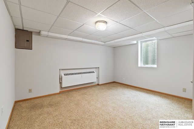 1802 S 76th Avenue, Omaha, NE 68124