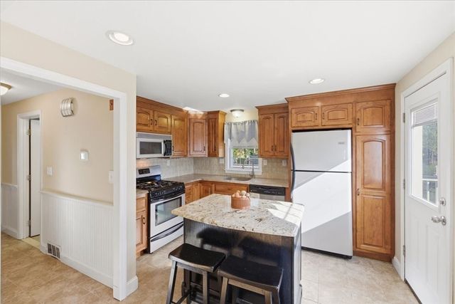 7 David Drive, Blackstone, MA 01504