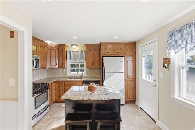 7 David Drive, Blackstone, MA 01504