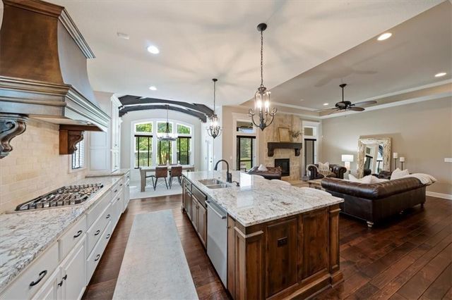 24051 W 121st Street, Olathe, KS 66061