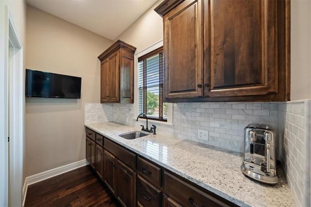 24051 W 121st Street, Olathe, KS 66061