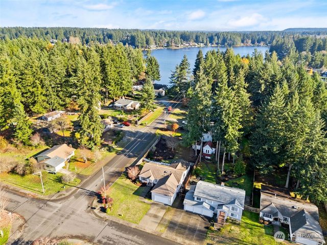 4100 Arbor Drive SE, Lacey, WA 98503