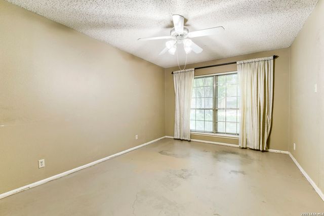 11009 Whisper Valley Street, San Antonio, TX 78230