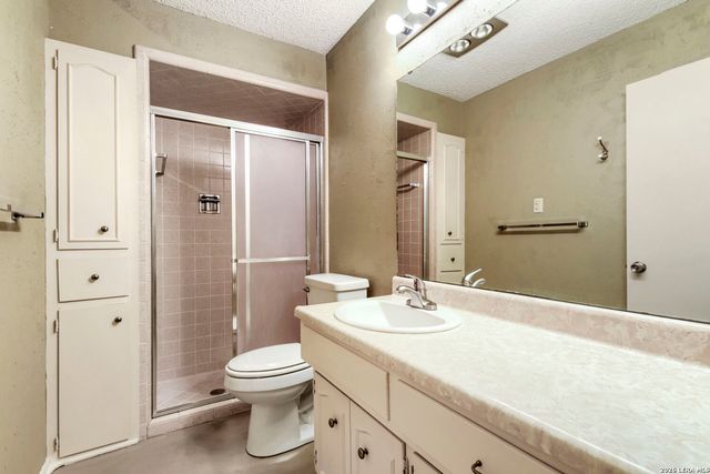 11009 Whisper Valley Street, San Antonio, TX 78230