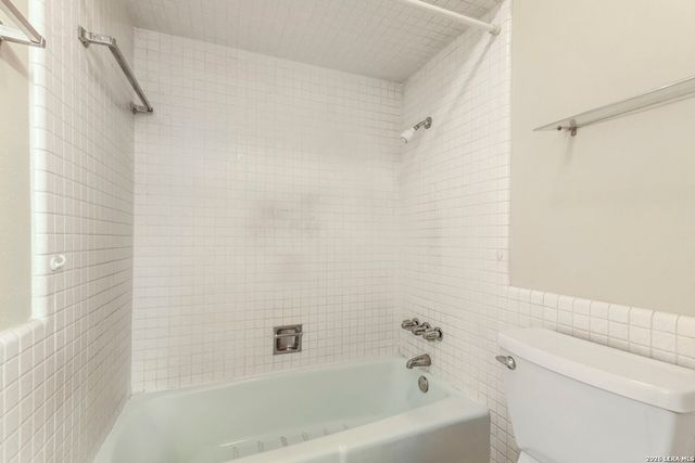 11009 Whisper Valley Street, San Antonio, TX 78230