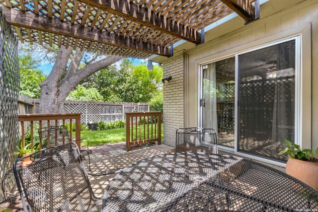 11009 Whisper Valley Street, San Antonio, TX 78230