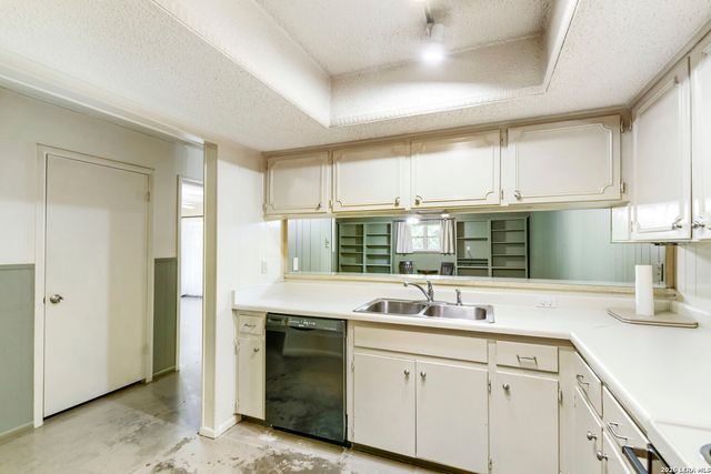 11009 Whisper Valley Street, San Antonio, TX 78230