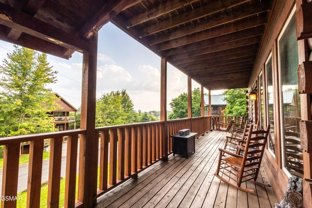 2031 Oakmont Drive, Sevierville, TN 37876