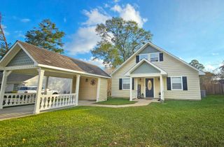 107 E Lee St, Leesville, LA 71446