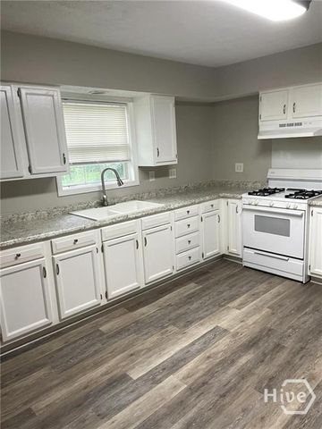 78 Spruce Street, Richmond Hill, GA 31324