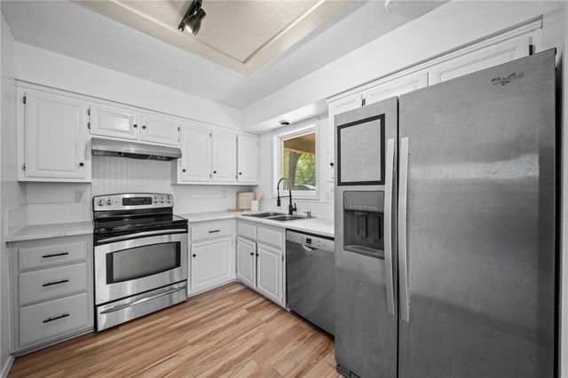 9 Bromwich Lane, Bella Vista, AR 72715