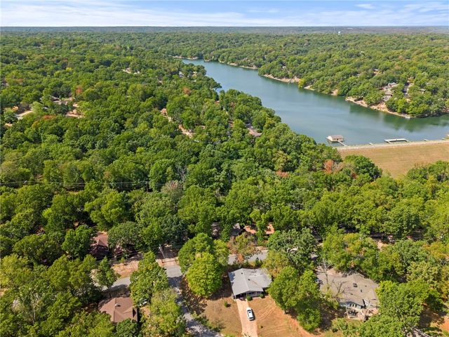 9 Bromwich Lane, Bella Vista, AR 72715