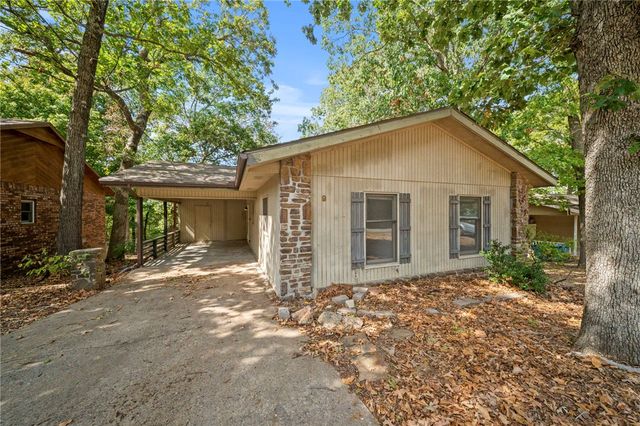 9 Bromwich Lane, Bella Vista, AR 72715