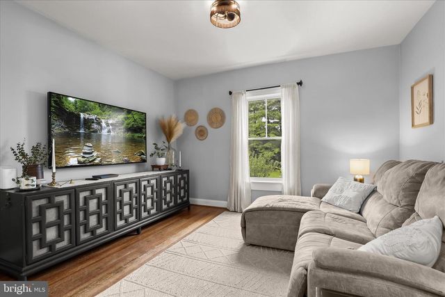16645 FREDERICK RD, Mount Airy, MD 21771