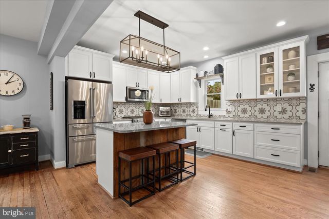 16645 FREDERICK RD, Mount Airy, MD 21771