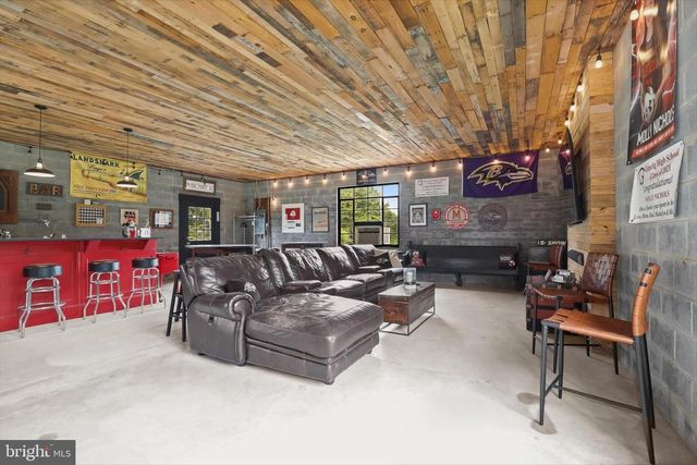 16645 FREDERICK RD, Mount Airy, MD 21771