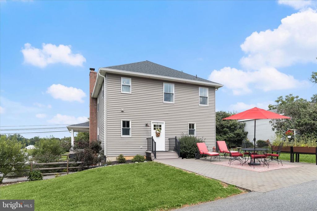 Image 50 of property listing at 16645 FREDERICK RD, Mount Airy, MD 21771