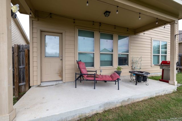 10238 Midsummer Meadow, Converse, TX 78109