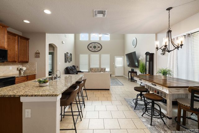 10238 Midsummer Meadow, Converse, TX 78109