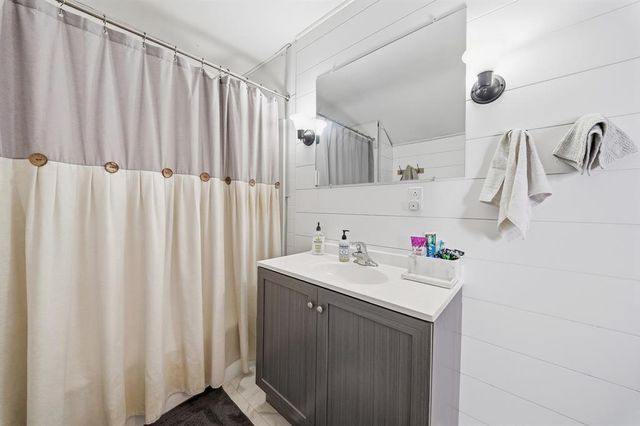 16261 105th Avenue, Chippewa Falls, WI 54729