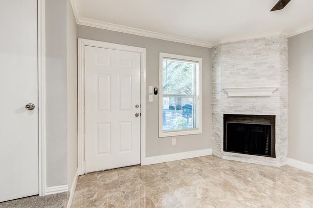 210 Rolston Road 8, Irving, TX 75060