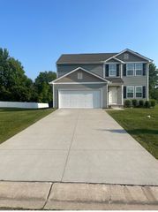 4424 Kristina Drive, Grand Blanc, MI 48439