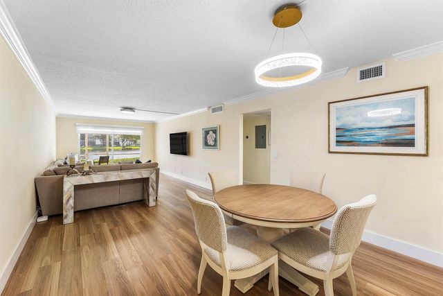 1019 Guildford B, Boca Raton, FL 33434