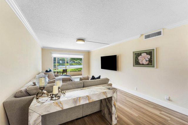 1019 Guildford B, Boca Raton, FL 33434