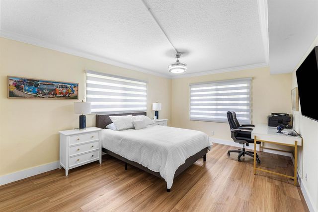 1019 Guildford B, Boca Raton, FL 33434