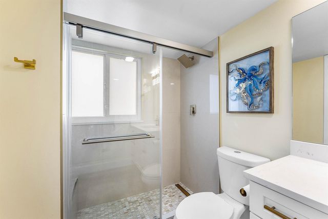 1019 Guildford B, Boca Raton, FL 33434