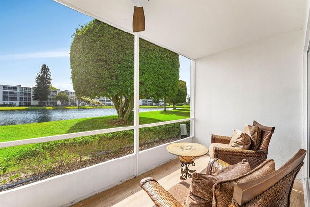 1019 Guildford B, Boca Raton, FL 33434