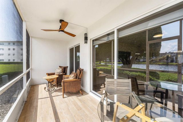 1019 Guildford B, Boca Raton, FL 33434