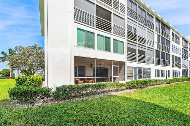 1019 Guildford B, Boca Raton, FL 33434
