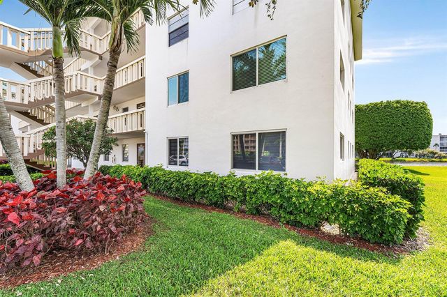 1019 Guildford B, Boca Raton, FL 33434