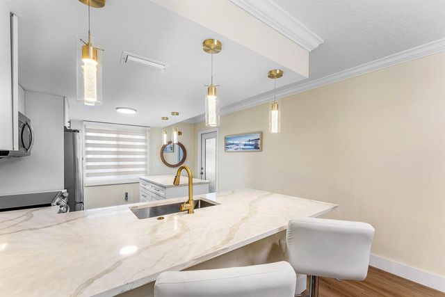 1019 Guildford B, Boca Raton, FL 33434