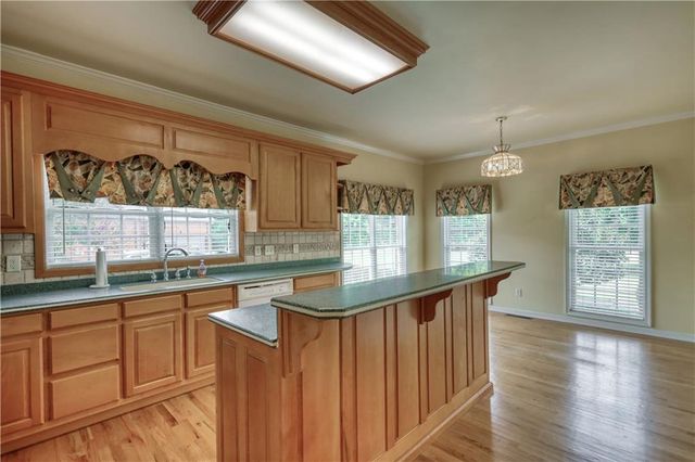 2899 N Sharon Church Road, Loganville, GA 30052