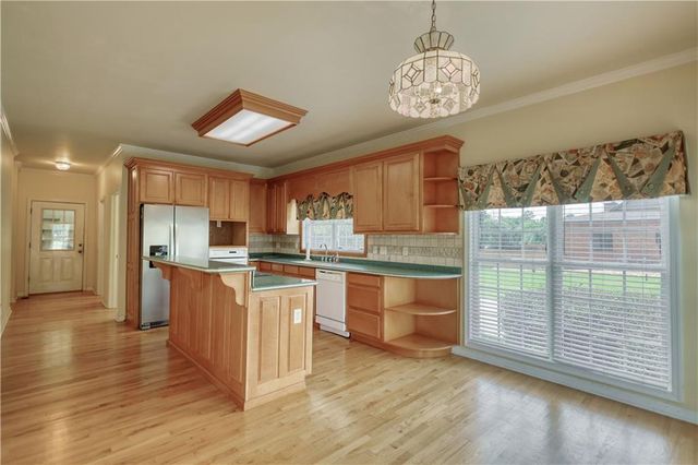2899 N Sharon Church Road, Loganville, GA 30052
