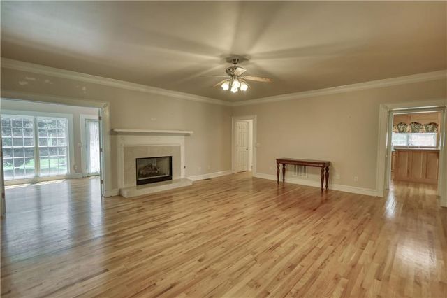 2899 N Sharon Church Road, Loganville, GA 30052