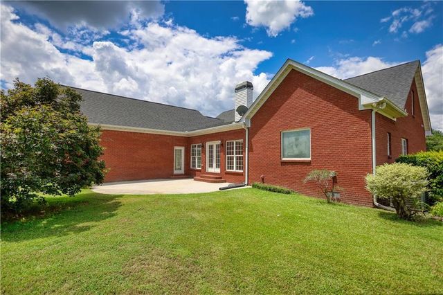 2899 N Sharon Church Road, Loganville, GA 30052