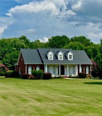 2899 N Sharon Church Road, Loganville, GA 30052