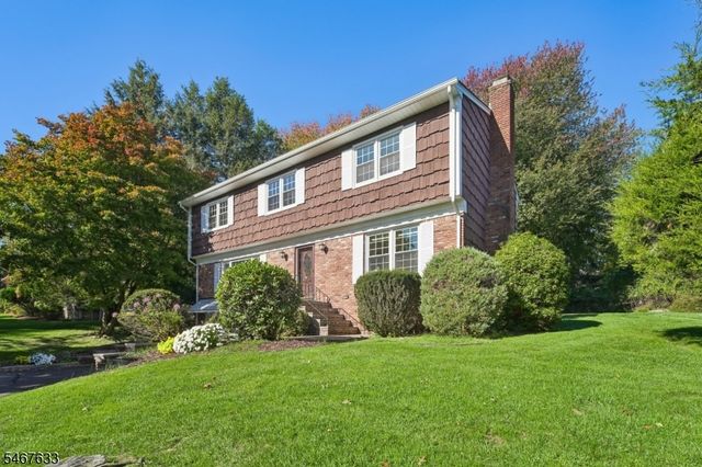 42 Collins Ave, Ramsey Boro, NJ 07446