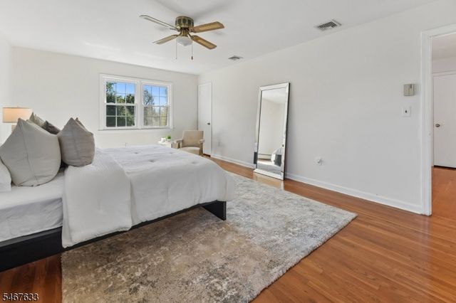 42 Collins Ave, Ramsey Boro, NJ 07446